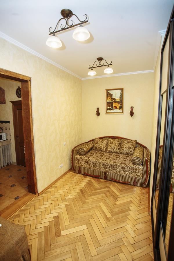 Halytska Apartman Lviv Kültér fotó